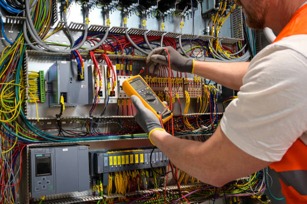 Best Licensed Electrician  in Helotes, TX